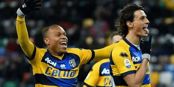 意甲焦点战：帕尔马 VS 拉齐奥，谁能笑傲赛场？