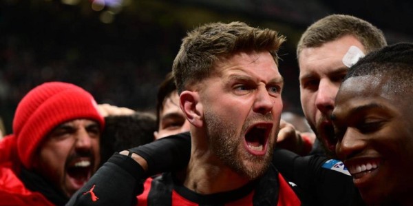 阿莱格里神换人！意甲夺冠热门诞生：20轮不败，前2只差3分