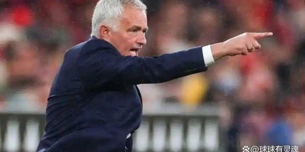 3-0到2-1横扫，穆帅C罗隔空对决，C罗一锤定音，大巴黎靠运气登顶？