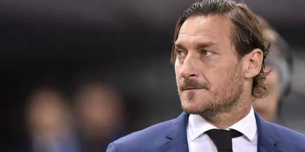 罗马迎来百年荣耀在望，闯入欧冠的关键时刻，一人地位超越托蒂与加斯佩里尼