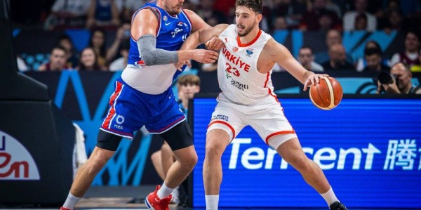 申京28+13+8大战约基奇 土耳其三分神准击败塞尔维亚