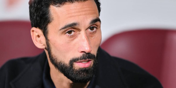 西甲1月最佳主教练候选：佩莱格里诺、米歇尔与希拉尔德斯的战术较量