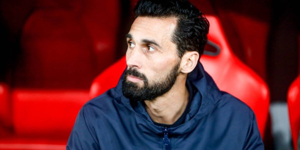 欧冠生死战！穆里尼奥携本菲卡挑战伯纳乌，阿隆索率皇马誓破光明球场阴影