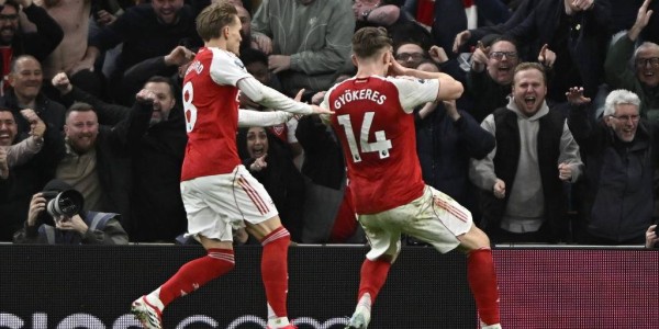 英超第27轮：埃泽约克雷斯均双响 热刺1-4阿森纳