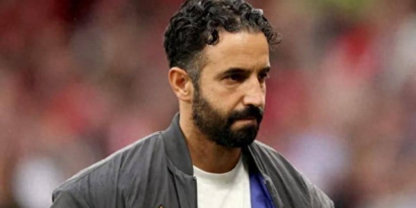 奥纳纳要求涨薪激怒阿莫林！曼联决定清洗，省600万薪水！