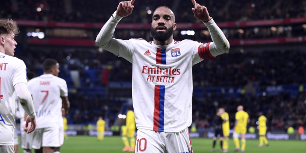 法国杯：里昂VS拉瓦勒——法甲雄狮的复兴路，法乙黑马的试金石