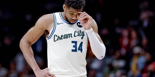 曝勇士全力追求字母哥 愿提供巴特勒库明加+选秀权