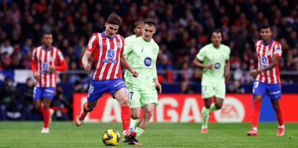 西甲焦点战！巴萨vs马竞，谁能拿下这场矛与盾之争？