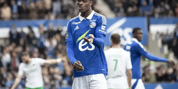 法甲激战：斯特拉斯堡主场迎战保级队梅斯