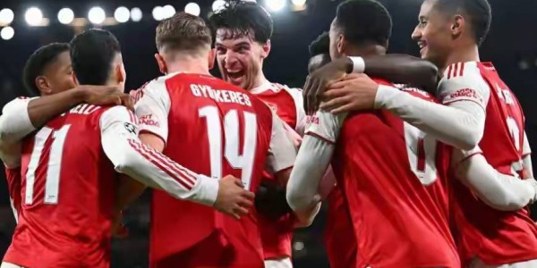 扎心！啥东西都让枪迷沉默：阿森纳为何被叫伪豪门，差距一目了然！