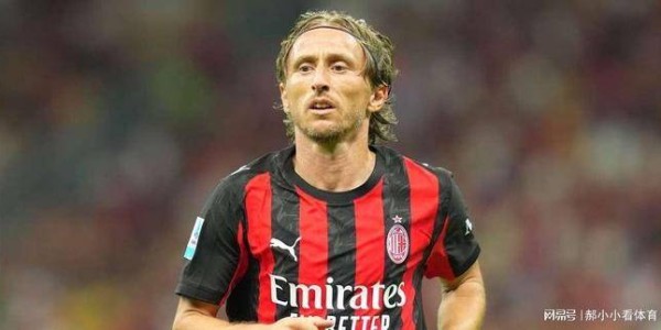 意甲焦点：AC米兰VS那不勒斯，两锋霸缺阵，魔笛丁丁中场斗法！