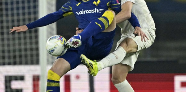 （体育）足球——意甲：那不勒斯胜维罗纳