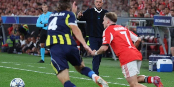 穆里尼奥再下课！训练前当场被炒，费内巴切的更衣室对此很惊讶