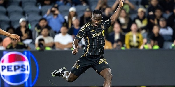 青岛海牛第5外援确定：踢过世俱杯+出道曼城+效力过法甲豪门