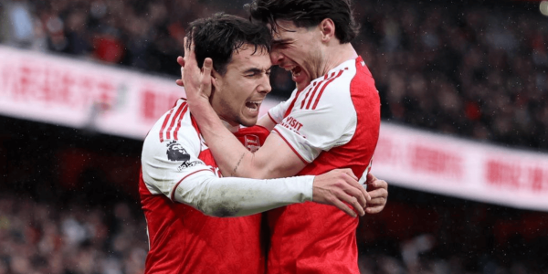 英超最新积分战报：两大强队倒下，维拉意外翻车，阿森纳大胜