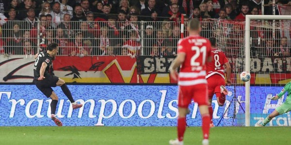 门兴0-3不敌柏林联合，夏季转会策略失误致德甲垫底