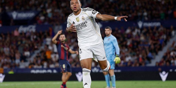 金球奖胜者之谁当先？姆巴佩领跑，哈兰德前景未卜