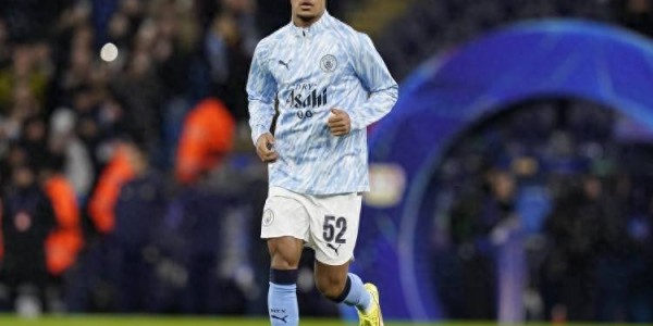 英超德甲多队争抢曼城前锋鲍勃 富勒姆接近3500万镑引进