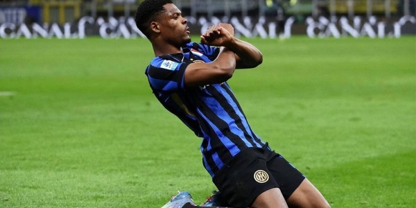 国米迎来喜讯：邓弗里斯拒绝利物浦邀约，回归加速有望出战欧冠附加赛