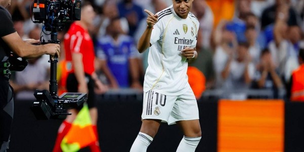 无私让点！26岁姆巴佩升华成皇马真领袖：10场砍14球西甲第1杀神