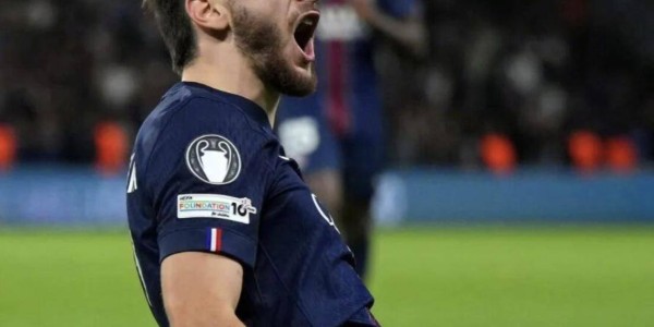 欧冠乱了：首轮诞生4场冷门！黑马力压巴黎领跑，西甲4战英超3败