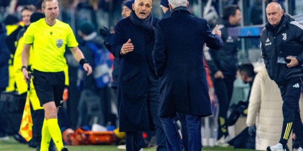 尤文图斯主场2-0战胜本菲卡，斯帕莱蒂送穆里尼奥面临欧冠生死局