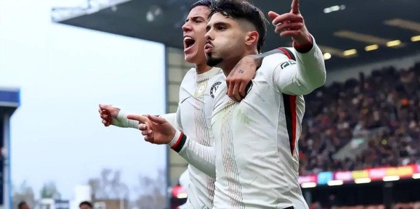 2-0伯恩利＋斩获联赛3连胜＋全部零封＋跃居积分榜第2位！