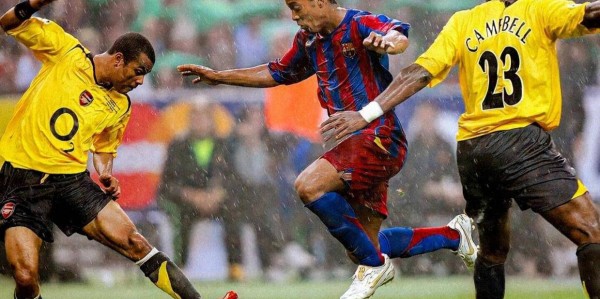 周日013意甲：卡利亚里VS罗马，罗马：客场刷分？卡利亚里：偏要搅局