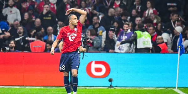 法甲-门德斯任意球姆巴佩弟弟弑旧主绝平 巴黎1-1里尔