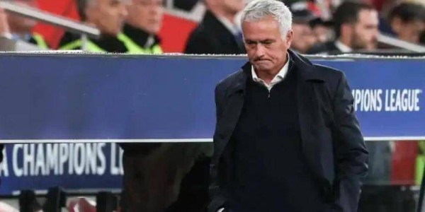 6连胜！阿森纳一只脚踏进欧冠16强，穆里尼奥神了：2-0绝杀意甲冠军