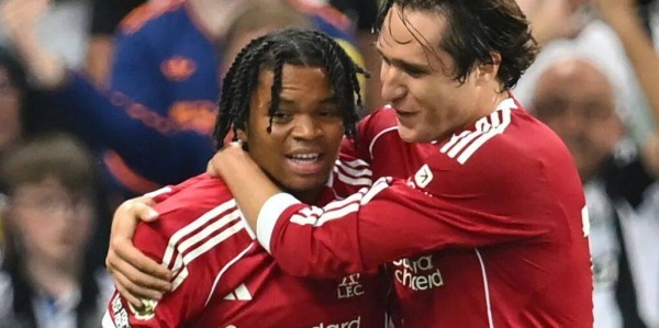 阵容豪华！利物浦公布欧冠大名单基耶萨遗憾落选