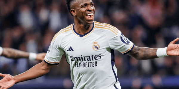 14场13胜！创64年纪录！全欧神帅诞生，放弃2亿巨星，成神来之笔