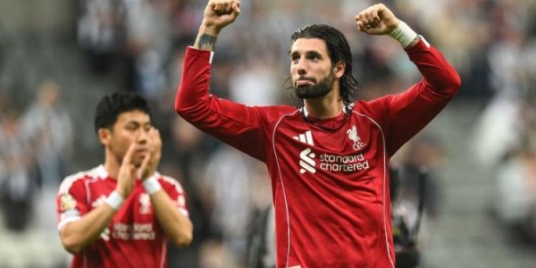 利物浦队一块砖！索博客串右后卫完美发挥，灵性一漏造就绝杀