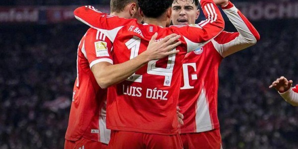 奥利塞独造4球，拜仁主场8-1狂胜，刷爆德甲纪录将狼堡钉在耻辱柱