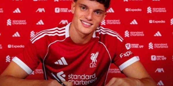 利物浦开门红后火速签约新中卫：18岁意天才加盟，身材高大速度快