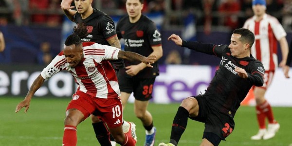 欧冠附加赛首回合：勒沃库森2-0完胜奥林匹亚科斯，希克梅开二度占据主动