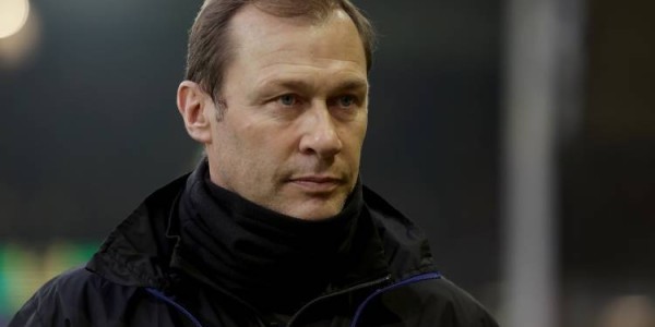 埃弗顿名宿弗格森出席球迷父亲葬礼，网友：他是真正的人民英雄