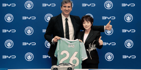 比亚迪和曼城牵手，绿色出行赋能绿茵赛场