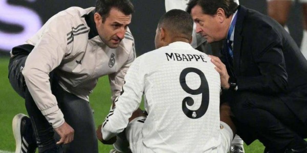 法国队的“大腿”倒下了？姆巴佩伤情确认，皇马的欧冠之路突生变数