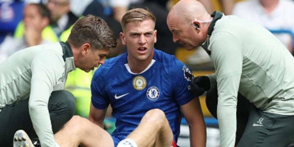 切尔西前锋德尔普受伤三个月，无缘欧冠首战，吉乌接替出战