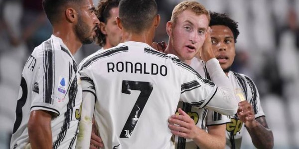 欧冠焦点战：阿贾克斯 VS 国际米兰，荷甲青春风暴对决意甲铁血豪门