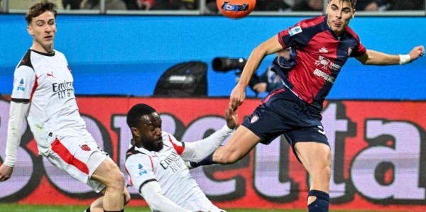 意甲榜首再度易主！阿莱格里率AC米兰17轮豪取38分登顶，力压国际米兰