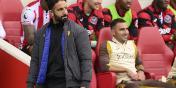 魔迷天塌了？曼联股东拉爵确认：计划给阿莫林三年时间