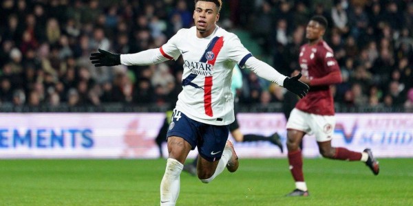 24岁韩国球星李刚仁闪耀法甲赛场，助巴黎圣日耳曼2连胜升至榜首