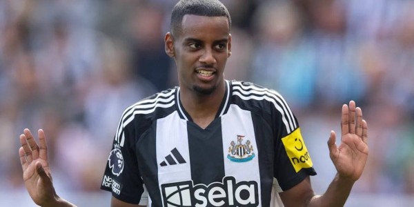 伊萨克意外落选大名单，斯洛特保守决策引发战术新思考