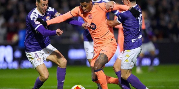 西甲反转剧：从“水货”到大腿，曼联帝星为何让巴萨陷入3000万欧元的纠结？