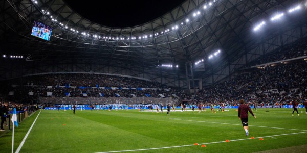 埃基蒂克的失误与维尔茨的沉默：利物浦与曼城的战术争夺战