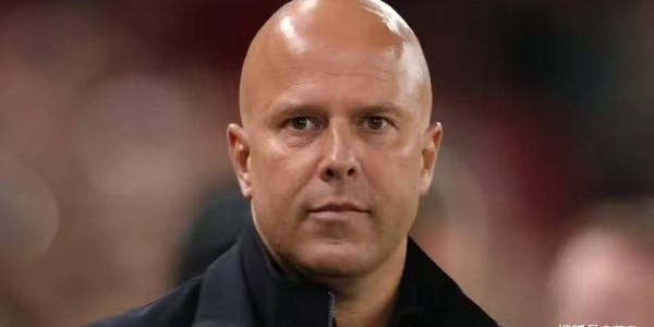 利物浦欧冠战法兰克福：斯洛特暗示两大新援首发，轮换背后有深意