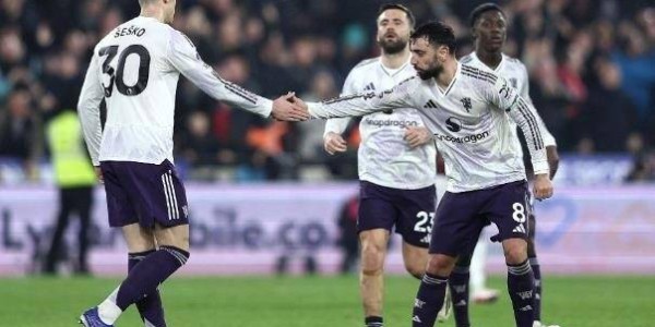 读秒绝平！曼联客场1比1西汉姆避免尴尬，卡帅上任后5场不败狂揽13分