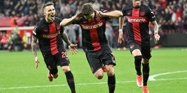 德甲焦点战：圣保利主场保级阻击，勒沃库森客场争冠